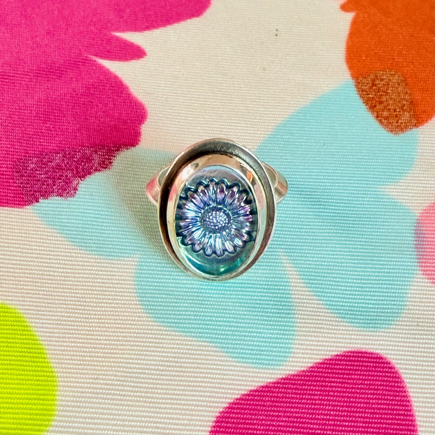 DAISY Ring