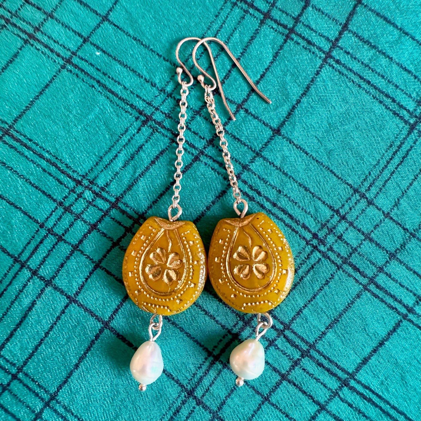 LUCKY Earrings