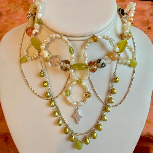 EVERYTHING AT ONCE Choker